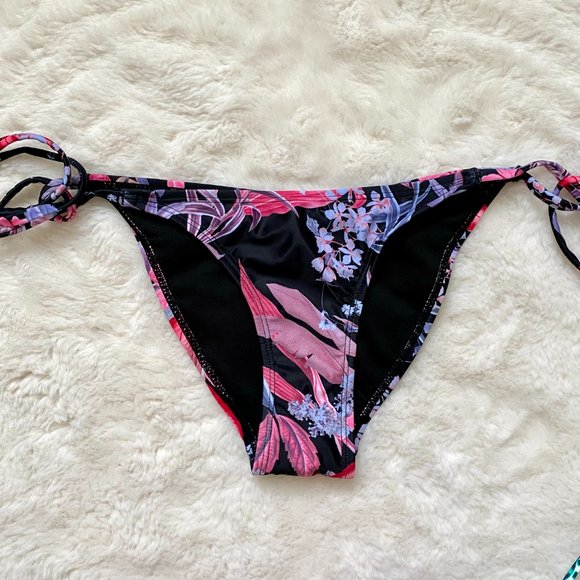 3/$25 NWT Liquid String Bikini Bottom - Picture 2 of 6